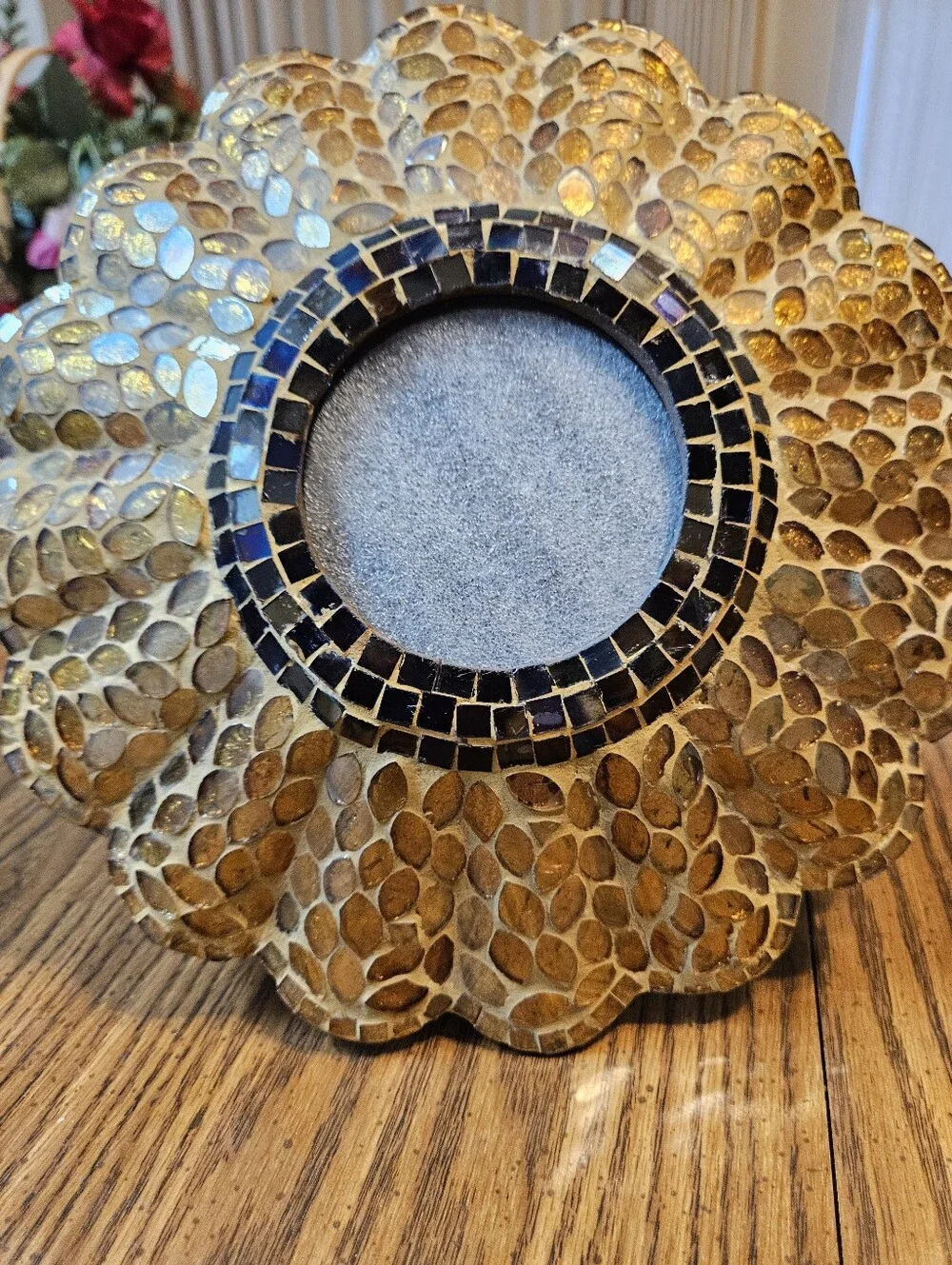 Gold Mosaic Scalloped Wall Mirror Frame